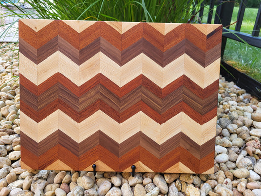 Edge Grain Chevron Style Cutting Board