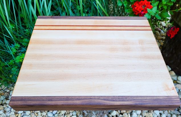 Hard Maple & Walnut Edge-Grain Cutting Board