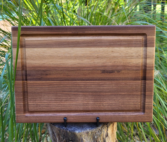 Walnut Edge Grain Cutting Board